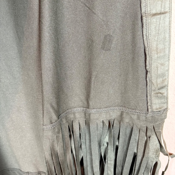 Faith and Joy Green Faux Suede Sleeveless Open Front Cardigan with Fringe Hem - Picture 15 of 16